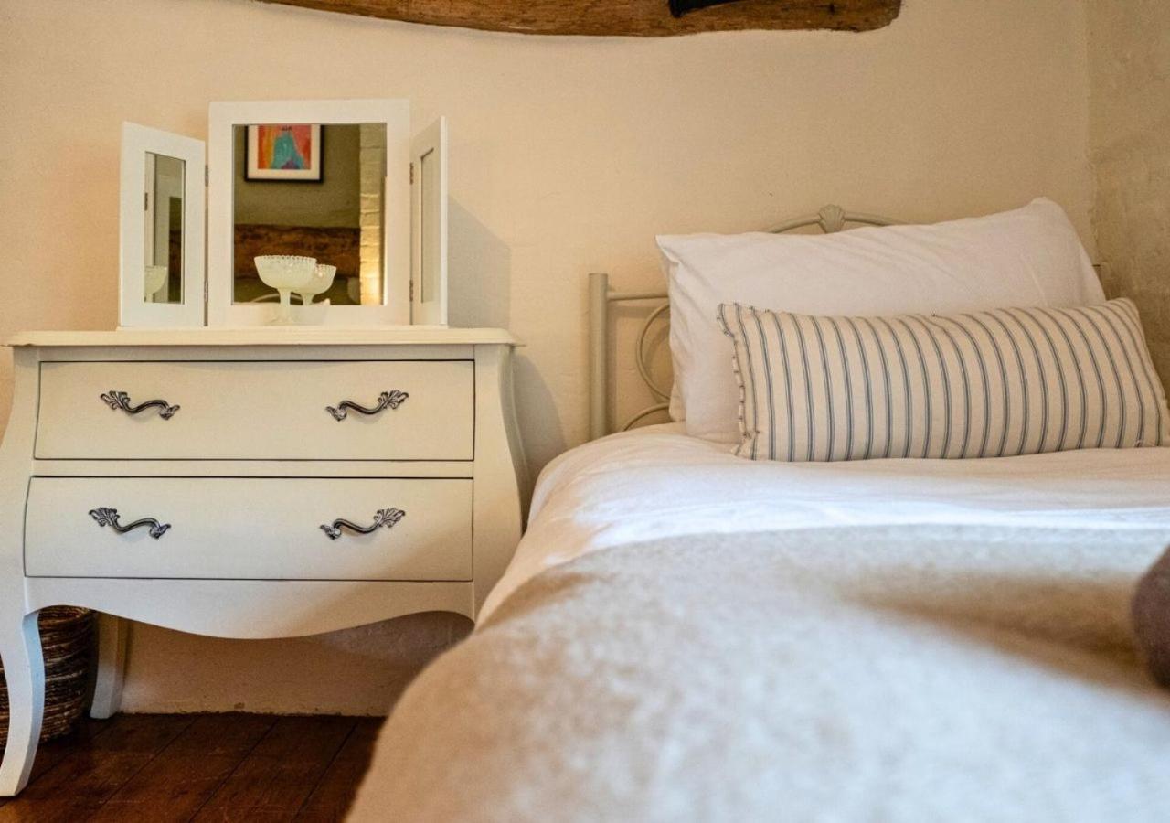 Clifford Chambers - Cosy 2 Bedroom Cottage! Shottery Extérieur photo